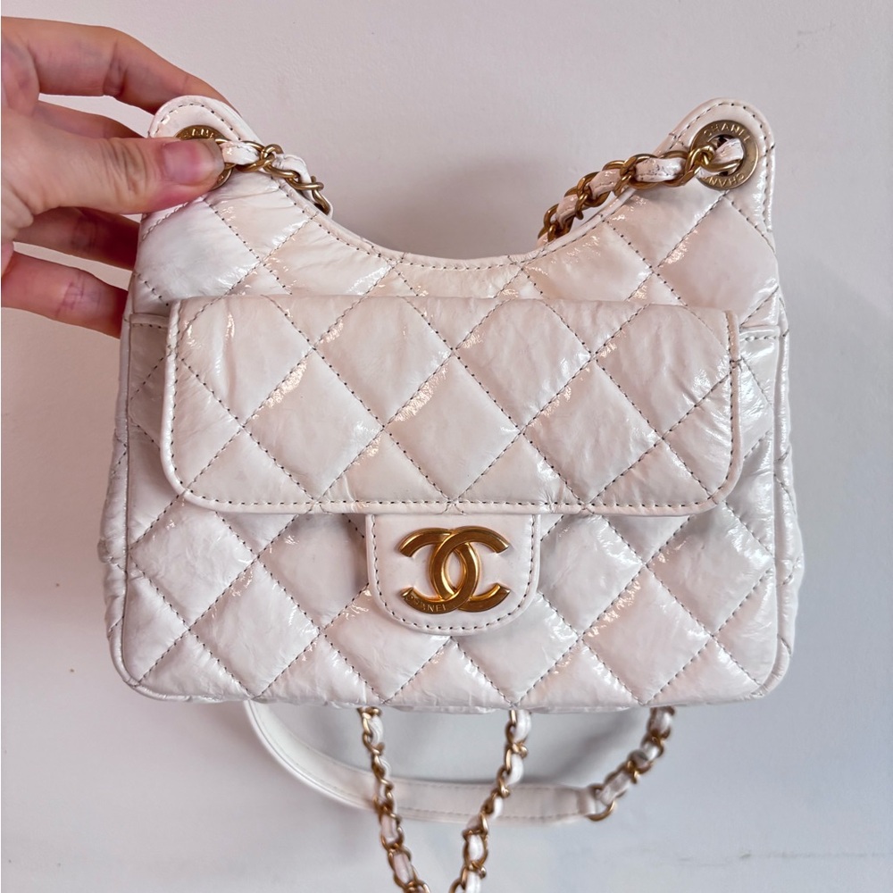 Chanel White Quilted Women's Bag